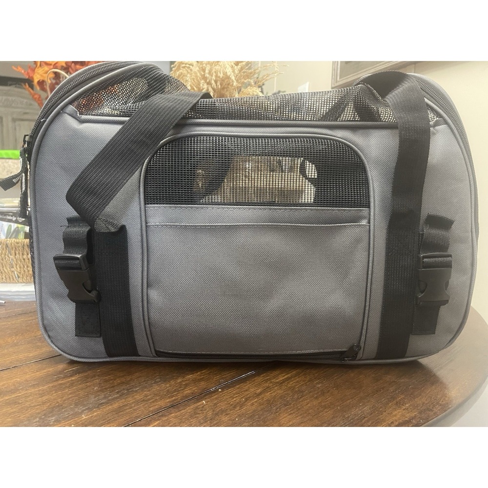 Brookstone Travel Carrier Pet Airline Carryon Soft Sided Collapse